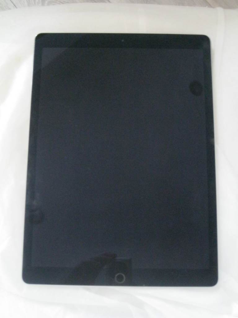 Apple iPad Pro 2nd Gen. 12.9 inch- 512GB, Wi-Fi, - Space Grey -Excellent Cond.