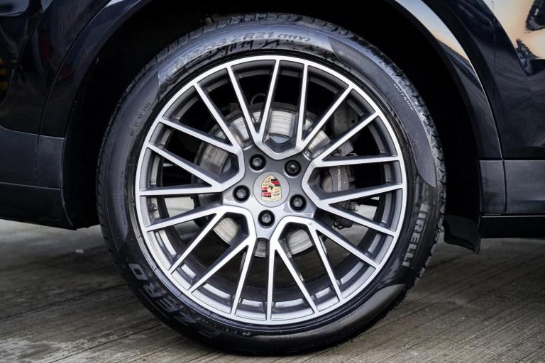 2019 Porsche Cayenne 3.0T V6 TiptronicS 4WD Euro 6 (s/s) 5dr ESTATE Petrol Automatic