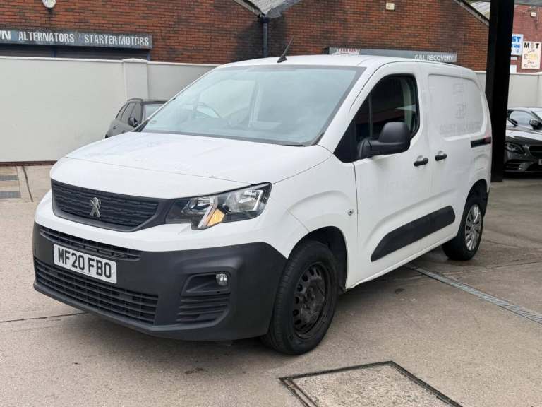 2020 Peugeot Partner 1000 1.2 PureTech 110 Professional Van PANEL VAN PETROL Manual