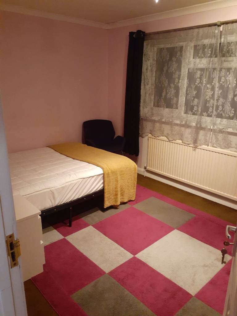 Big Double Room to rent 