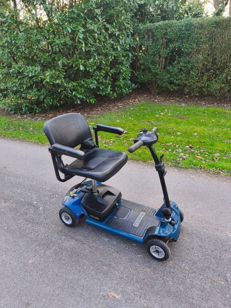 Gogo car boot 4mph mobility scooter. Collection only 