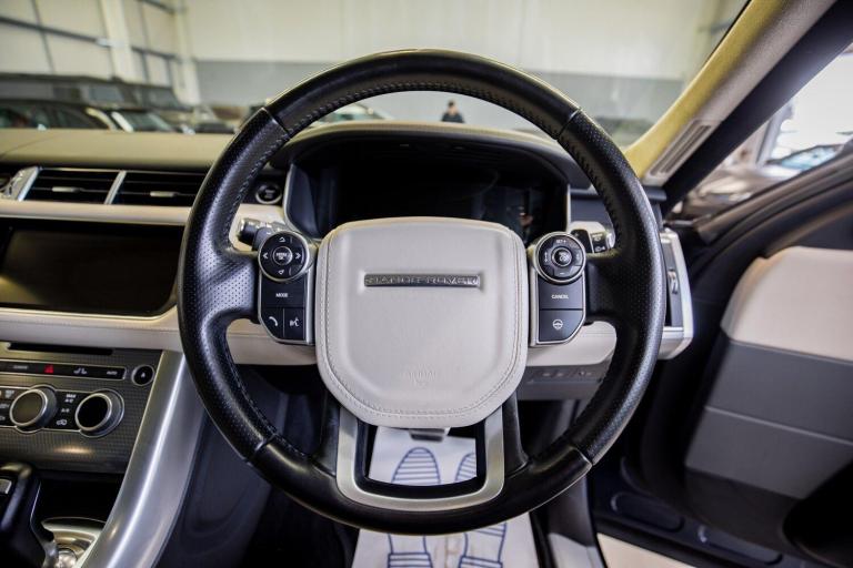 2017 Land Rover Range Rover Sport 5.0 V8 S/C Autobiography Dynamic 5dr Auto ESTATE PETROL Automatic