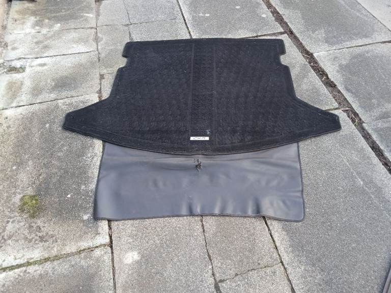 CX5 boot mat with bumper protection