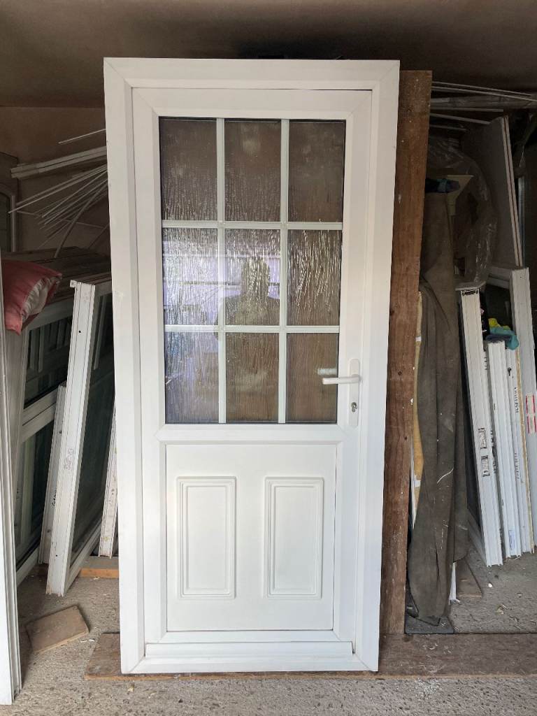 UPVC DOOR 200 x 88.5 cm - BEAUTIFUL GEORGIAN DOUBLE GLAZED DOOR VERY GOOD CONDITION (REF: DX227)