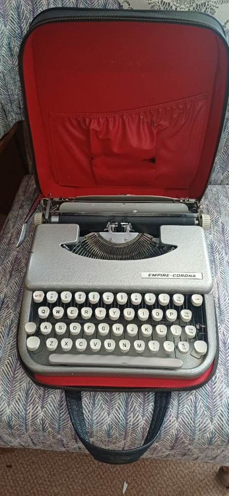 Empire Corona Portable Typewriter with Case