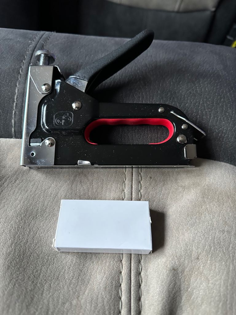 Manual Staple Gun