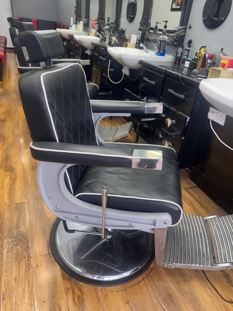 Barber chair 