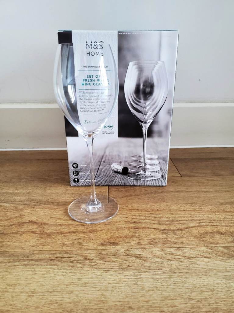 Set of 4 Wine Glasses M&S - new 