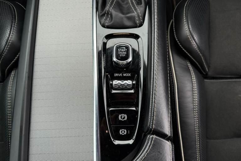 2019 Volvo V90 2.0 T4 R DESIGN Pro 5dr Geartronic Estate PETROL Automatic