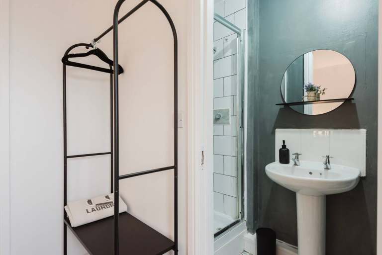 3-bed Semi-D M18 Manchester for sales