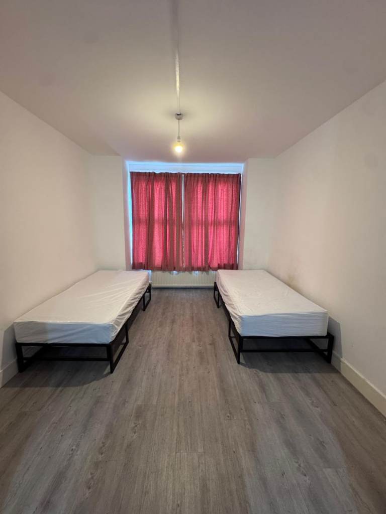 Large double rooms in North London - Couples welcome 🎉🎉