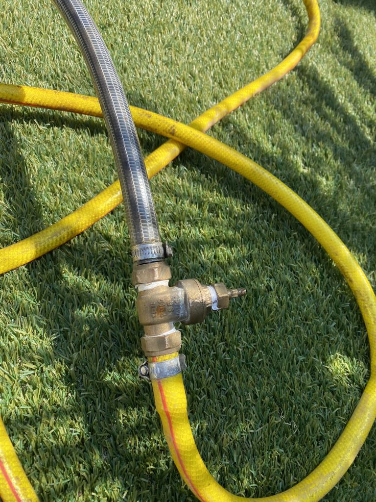 Professional window cleaning equipment 