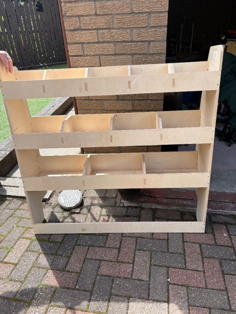Shelving Volkswagen 2024 Caddy van