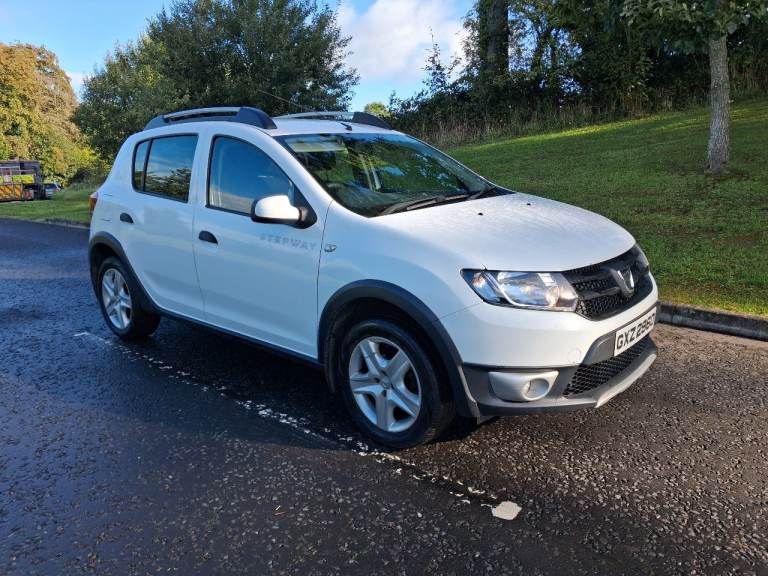 2014 dacia sandero stepway diesel new clutch £20 tax