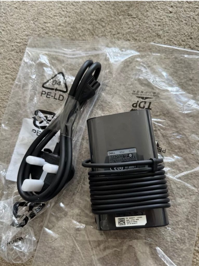 NEW**Genuine Dell 65W Laptop Adapter Charger inc plug - LA65NM130