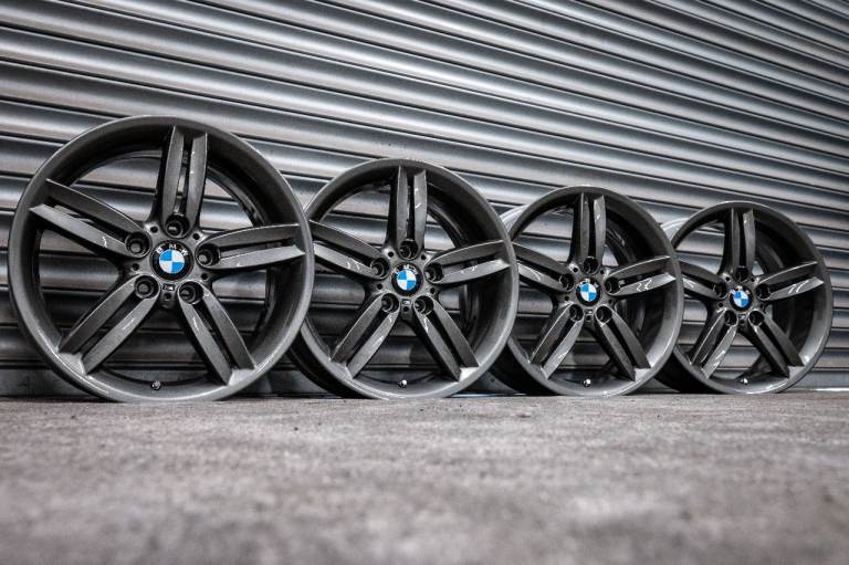 *Refurbished* Genuine 18" BMW 1 Series E81/E87 Style 208M Staggered Alloy Wheels 5x120 M-Sport F20