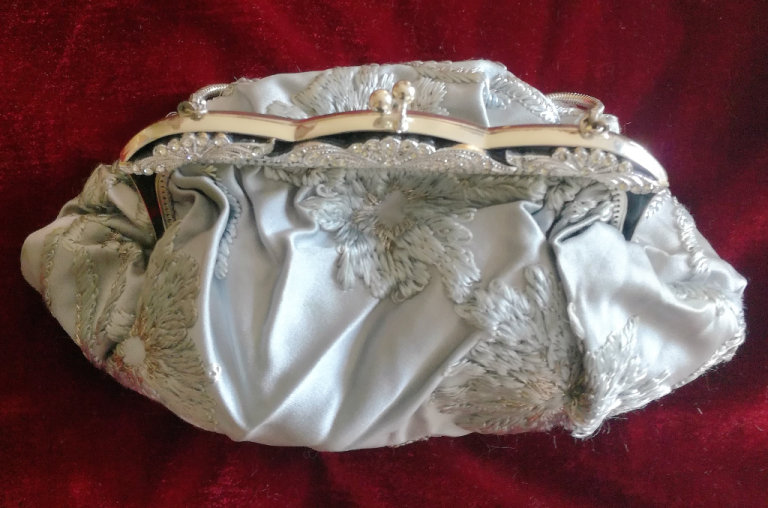 VINTAGE BAG EVENING PURSE Embroidered Diamante Clasp Rope Chain Grey Blue Silk Satin Silver Metallic