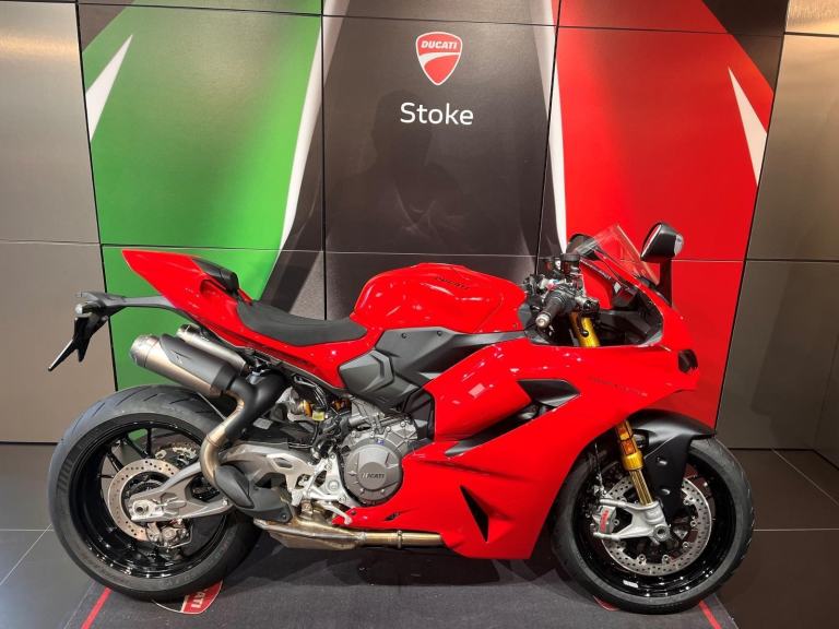 DUCATI PANIGALE V2 S BRAND NEW 2027 BIKE READY TO RIDE AWAY
