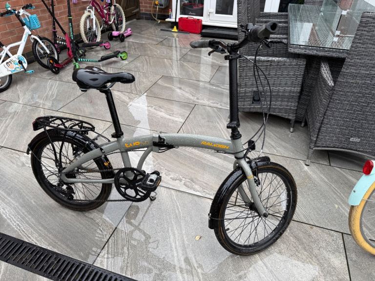 Folding Raleigh bicycle 