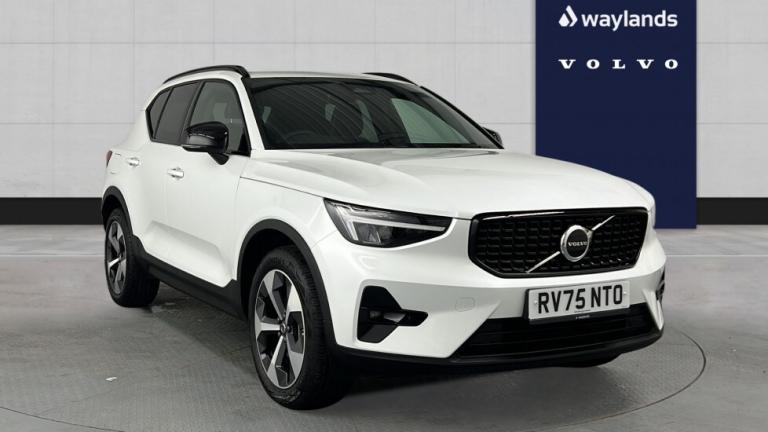 2025 Volvo XC40 B3 Plus, Mild hybrid, Petrol, Dark(Carplay, Heated Seats, Camaera) Estate Petrol ...