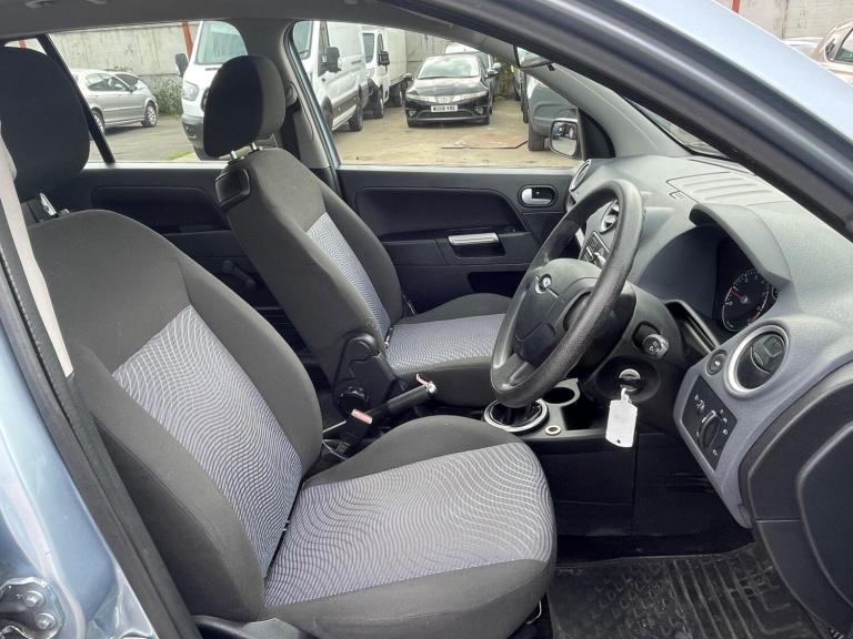 2006 Ford Fusion 1.6 Zetec Climate 5dr HATCHBACK Petrol Manual