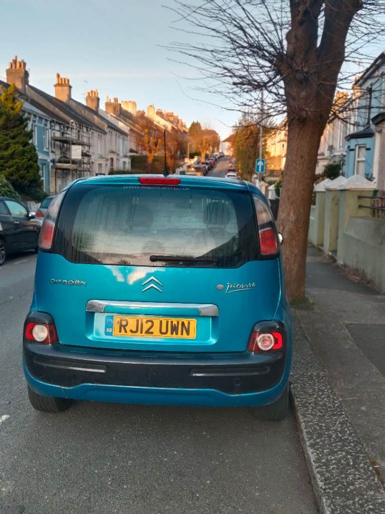 Reliable car ideal for spare or work vehicle 