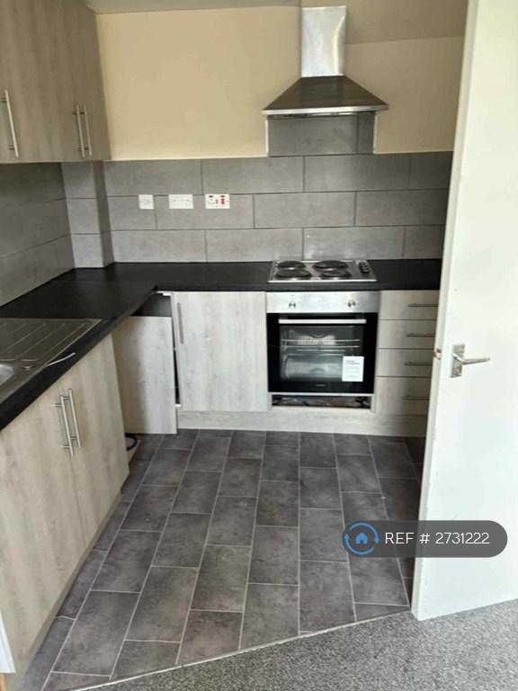 2 bedroom flat in Washington Buildings, Porth, CF39 (2 bed) (#2731222)