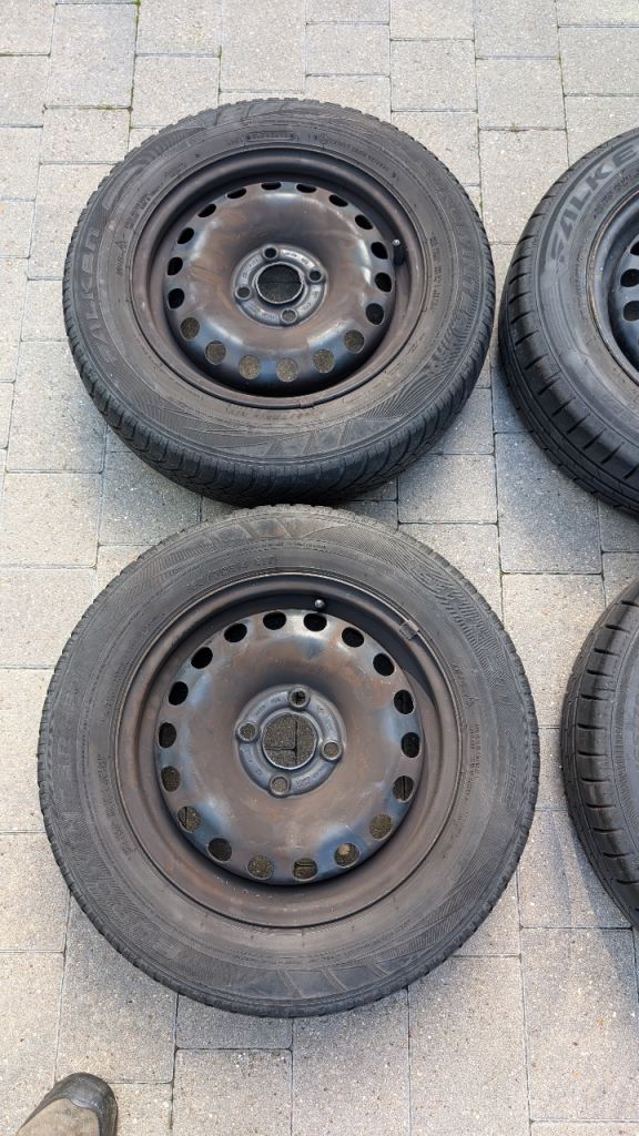4 x 14” Steel Wheels with good tryes