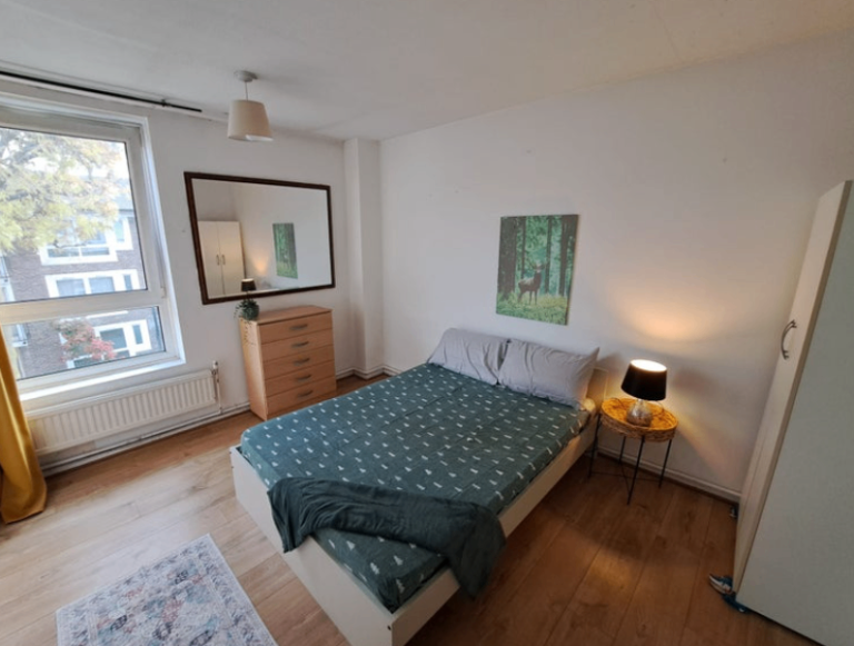 Double Room Stratford £850/pm - Bills Inc | West Ham / Plaistow | E15