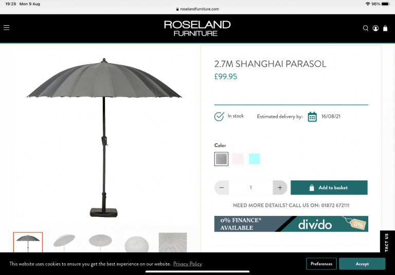Garden parasol 2.7m