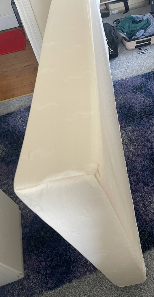 Single memory Mattress – Clean, Good Condition free