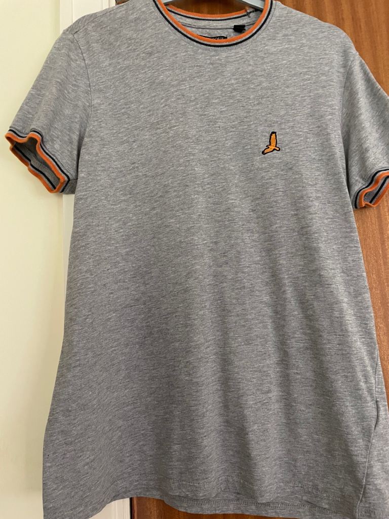 Men’s T Shirt - Brave Soul Size Small