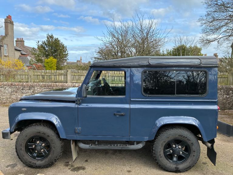 Land Rover Defender 2.4 County Station Wagon