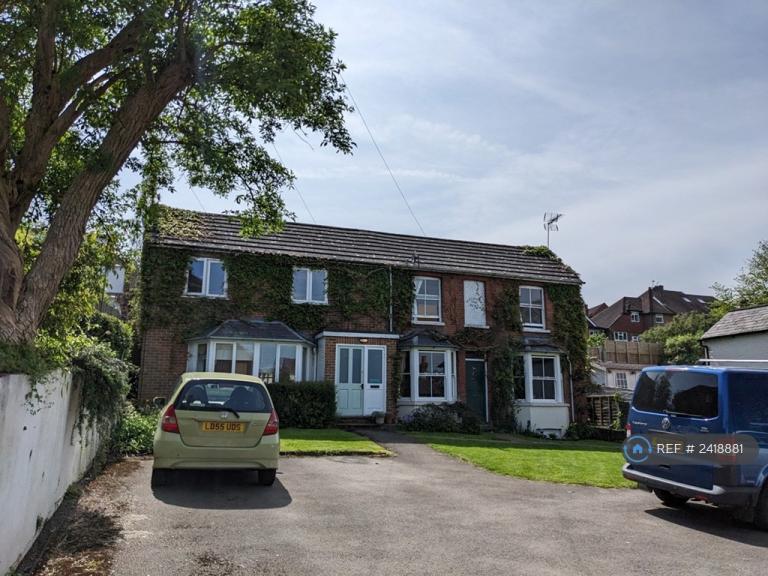 1 bedroom flat in Addison Road, Guildford, GU1 (1 bed) (#2418881)