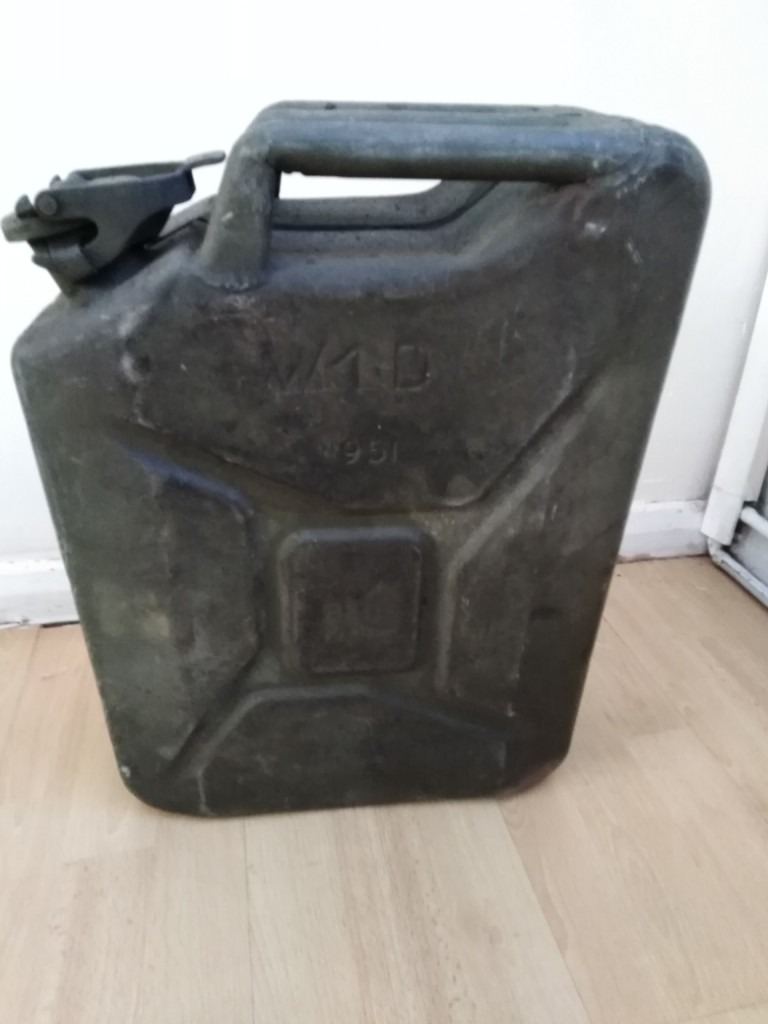 20L jerry can, (1951)