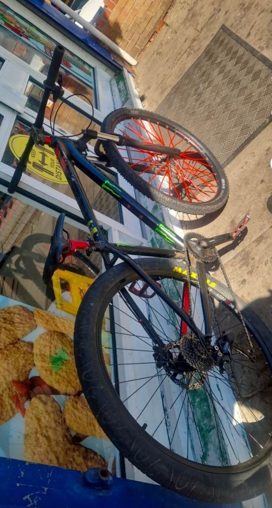Cannondale 29er Mountain Bike - Black, Good Condition