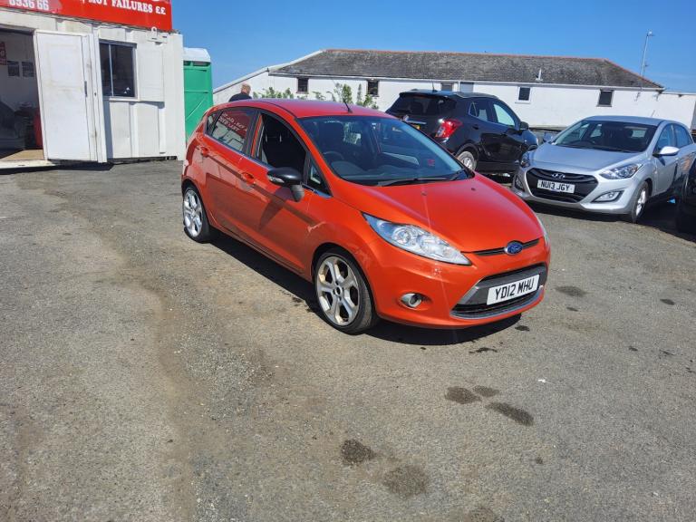 2012 Ford Fiesta 1.4 Zetec 5dr 2 former keepers  HATCHBACK Petrol Manual