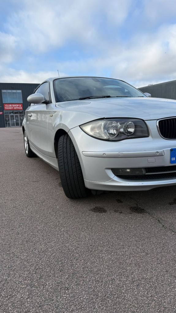 BMW, 1 SERIES, Hatchback, 2009, Semi-Auto, 1995 (cc), 3 doors