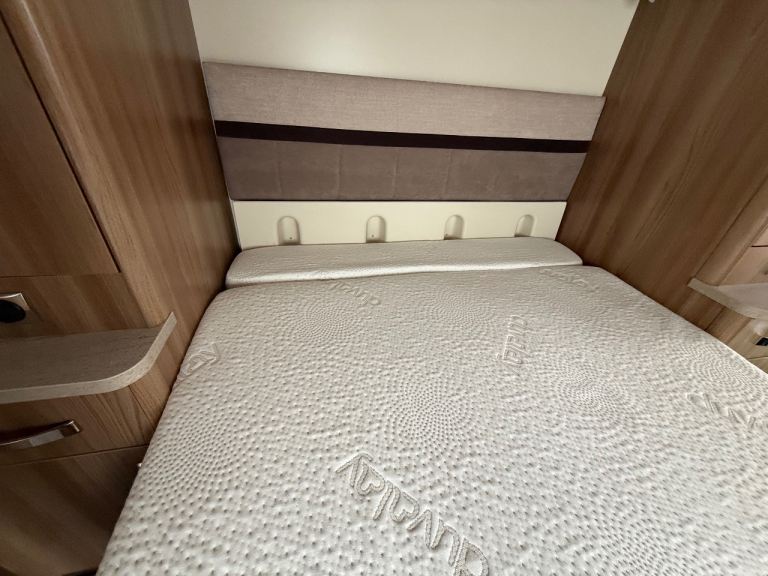 Fitted bedding for island caravan bed