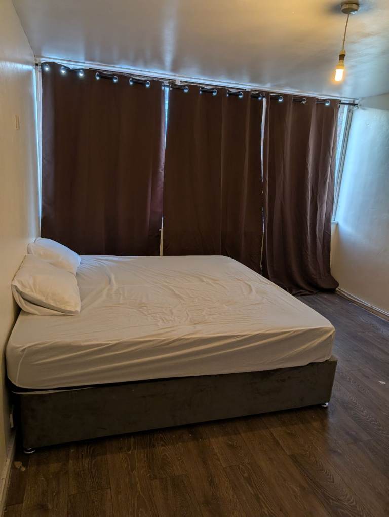 Spacious Double Room in North Thamesmead 