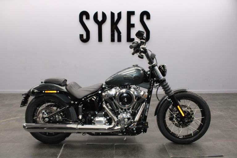 NEW 2025 Harley-Davidson FXBBS Softail Street Bob 117 in Iron Horse Metallic