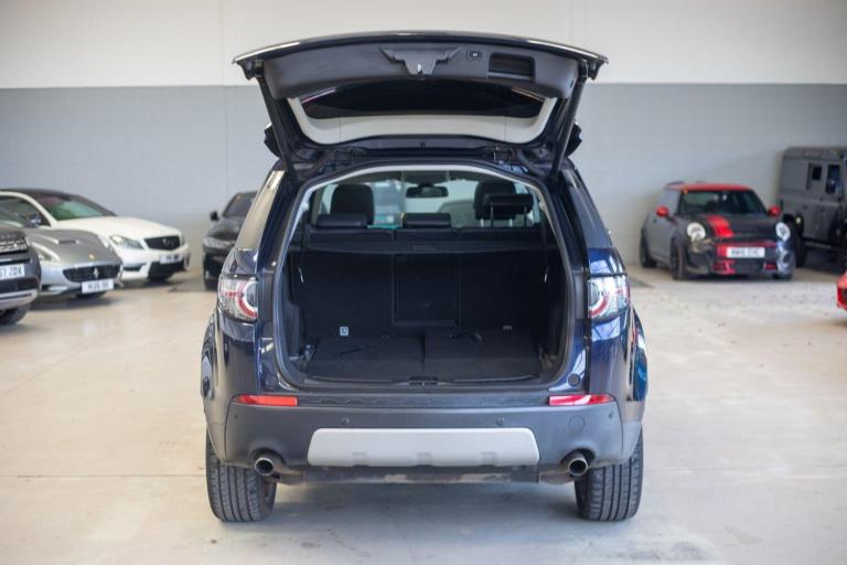 2016 Land Rover Discovery Sport 2.0 TD4 HSE Luxury SUV 5dr Diesel Auto 4WD Euro 6 (s/s) (180 ps) ...