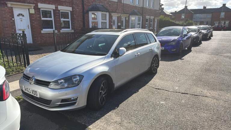 Volkswagen, GOLF, Estate, 2013, Manual, 1968 (cc), 5 doors