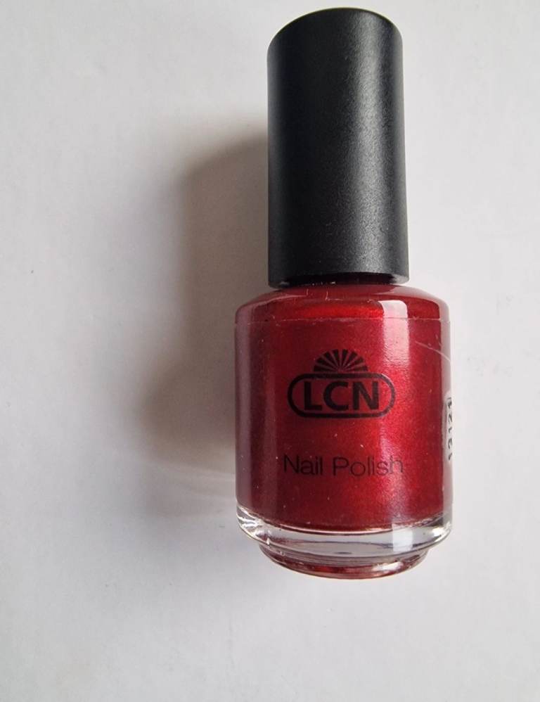 LCN Nail Polish Rubin Red 8ml NEW