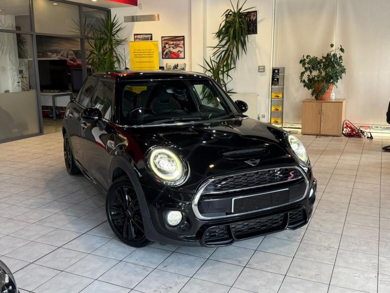 MINI HATCH 2.0 5-Door Hatch Cooper S 2018