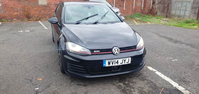 Volkswagen, GOLF,GTI,DSG,PERFORMANCE, Hatchback, 2014, Semi-Auto, 1984 (cc), 5 doors