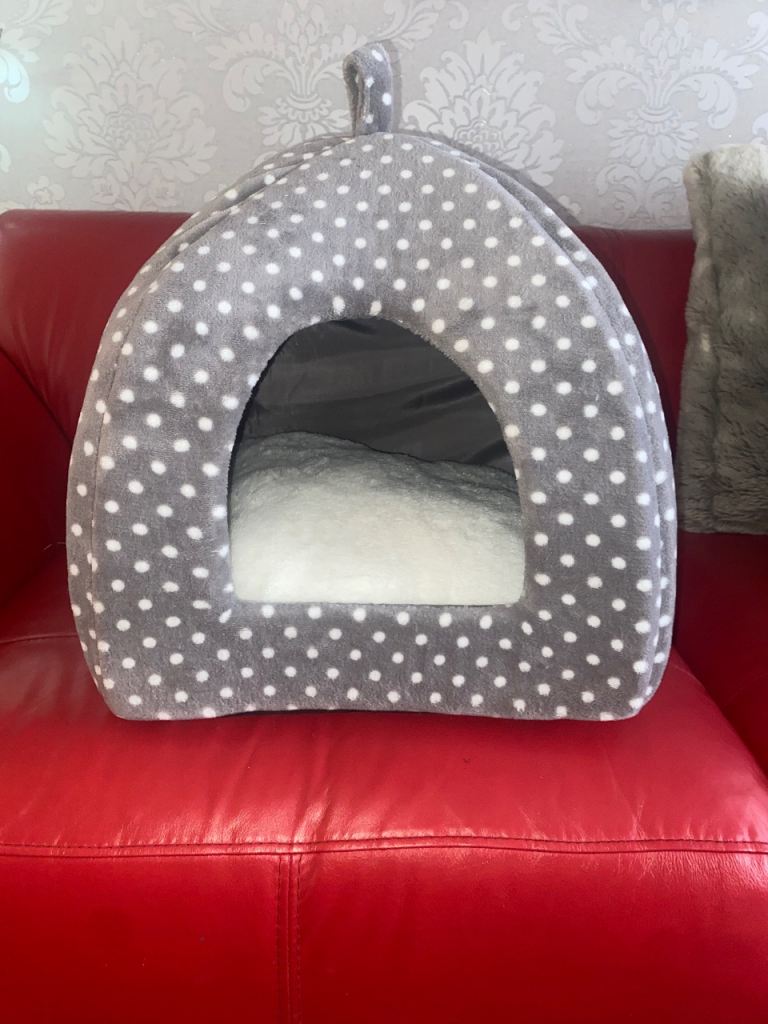 Pets at home cat igloo brand new 
