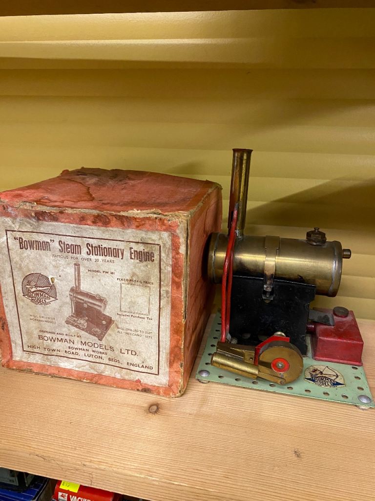 COLLECTION OF MODEL STEAM ENGINES 