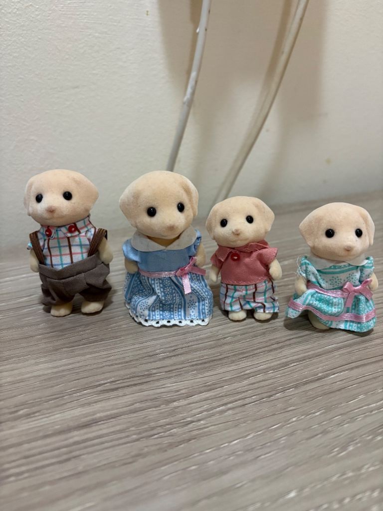Sylvanian Labrador family