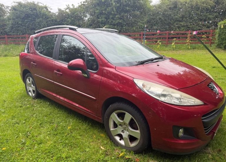 PEUGEOT 207 SW, 12 Months MOT, £35 tax, great spacious family car